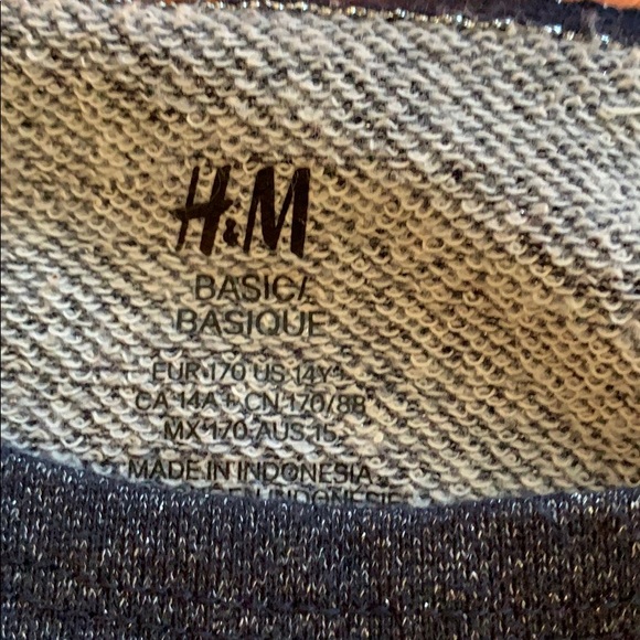 Girls H&M (size 14) glittery sweatshirt. - Picture 2 of 3
